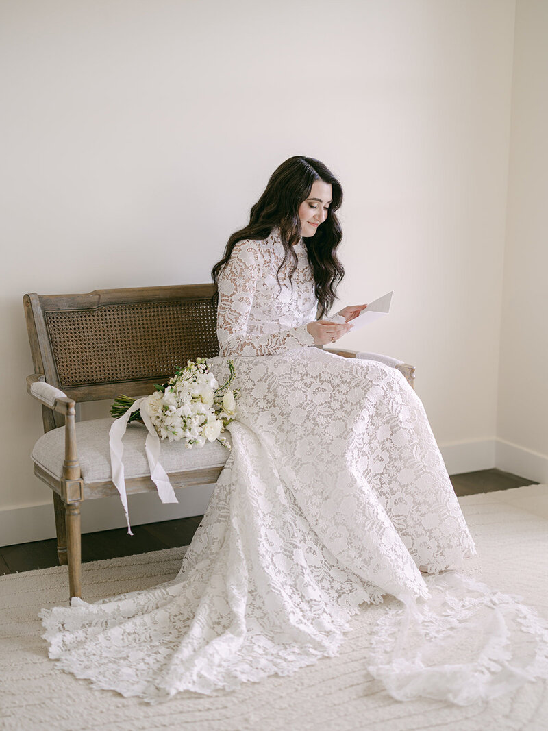 261-HC-Getting Ready-Hannah Quintana-Photography