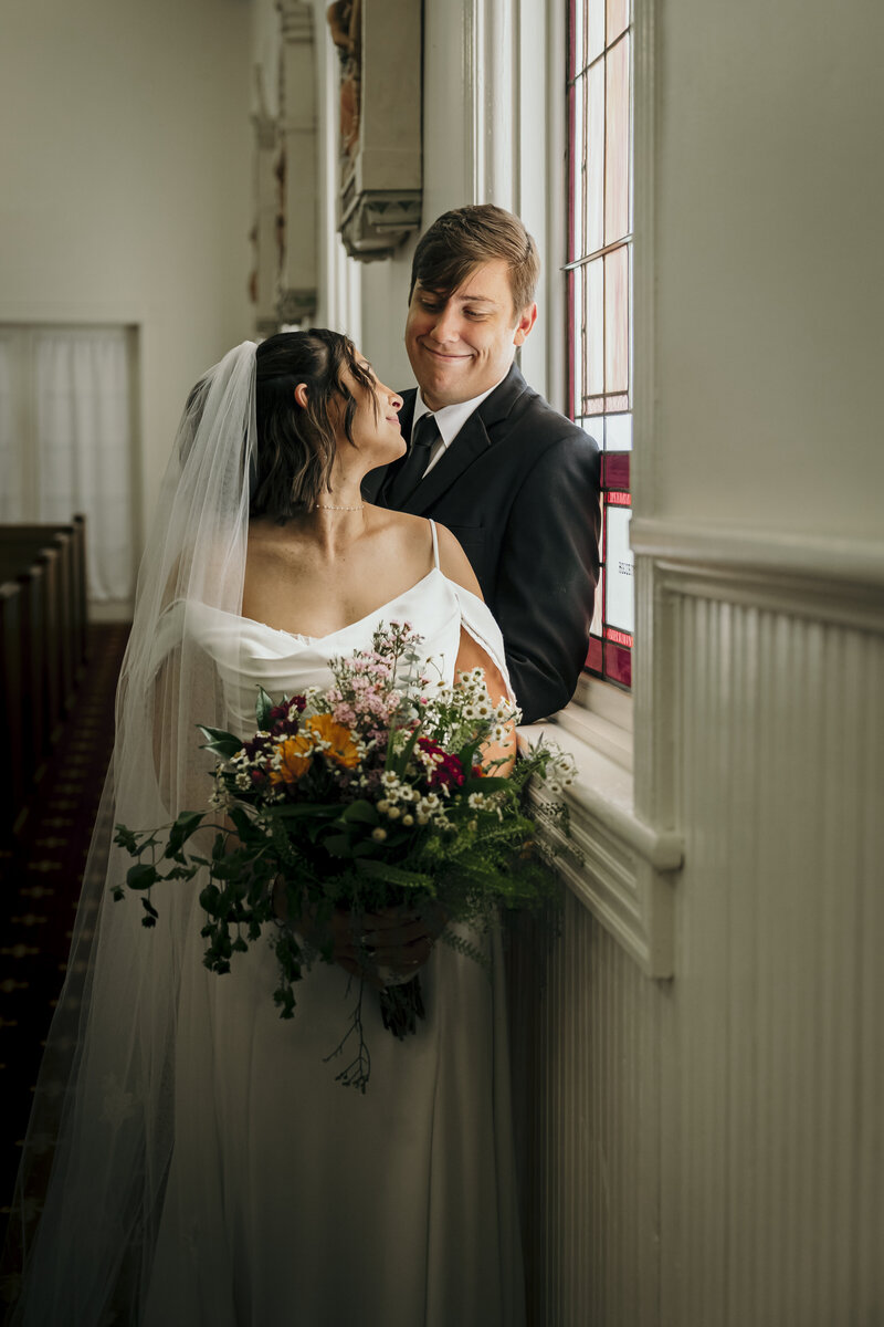 bride-and-groom-first-touch