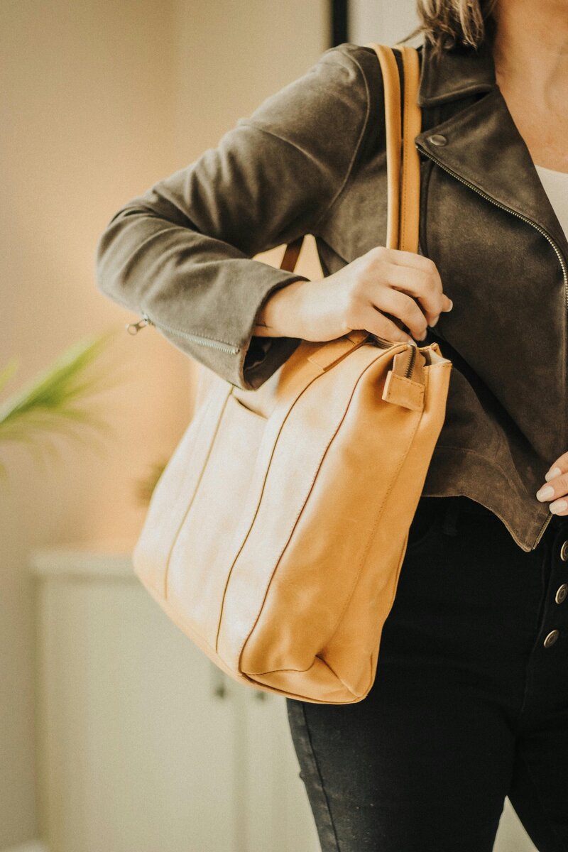 pexels-prolificpeople-29359835