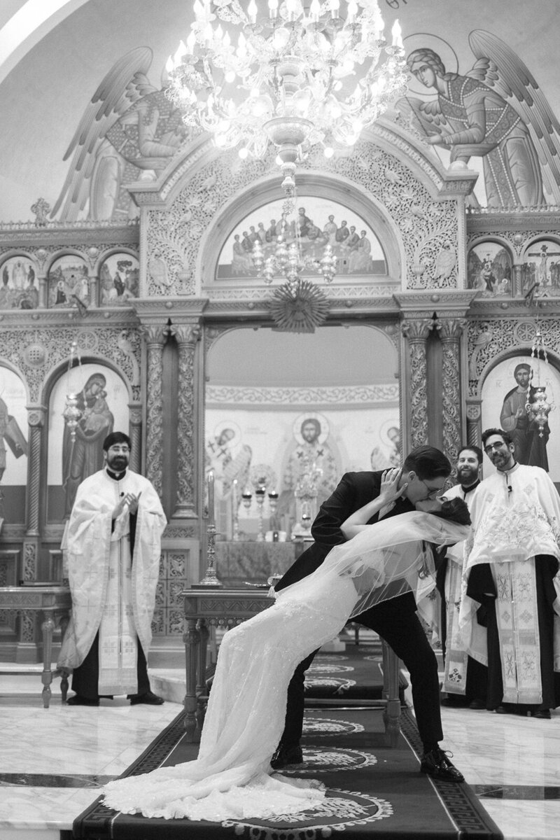 Welcome to Sol Luna Photography, your West Michigan Wedding Photographer. Discover our elegant wedding photography services, designed to capture timeless moments with elegance and artistry. Let us bring your vision to life.
