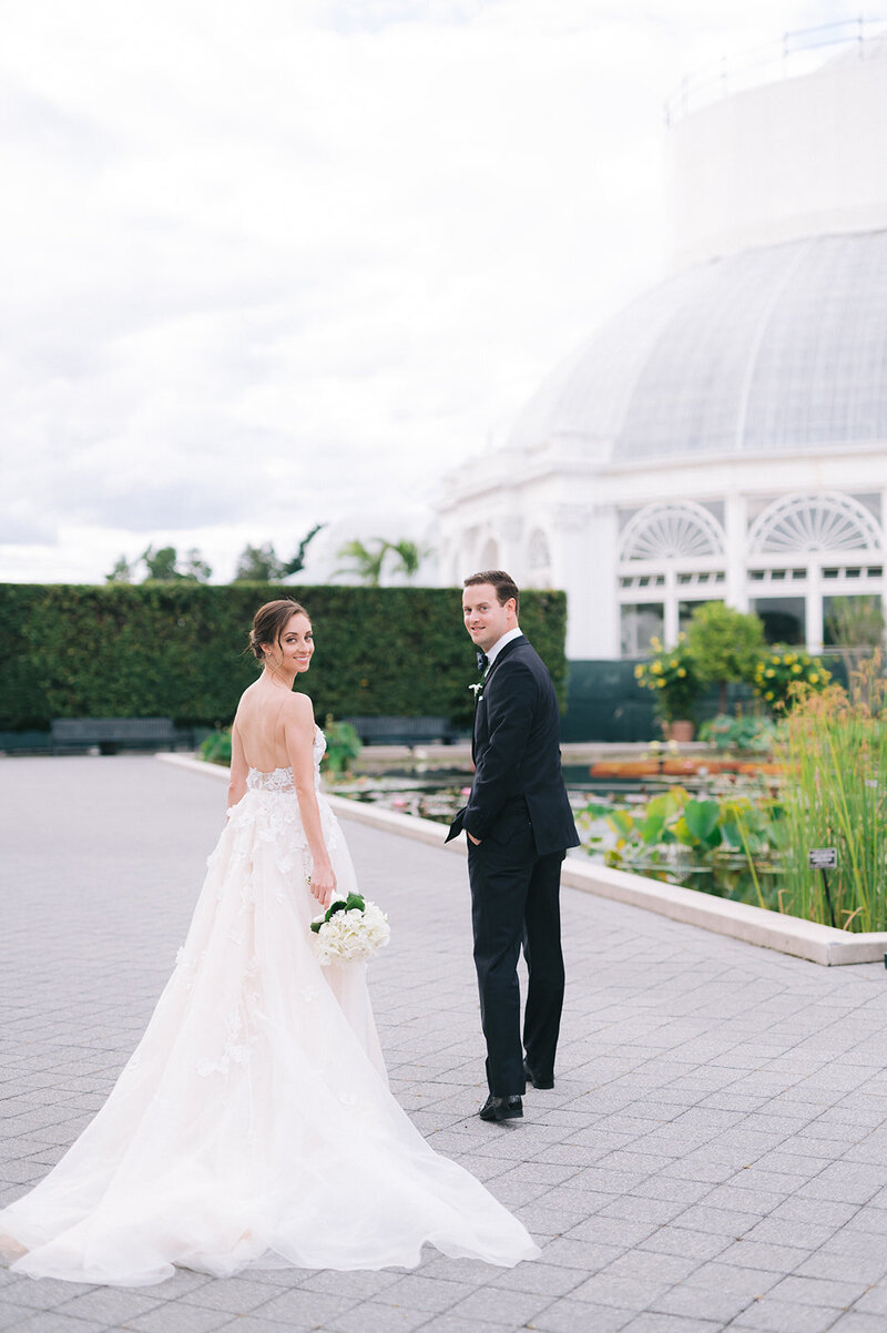 Whimsical Modern Wedding At New York Botanical Garden 