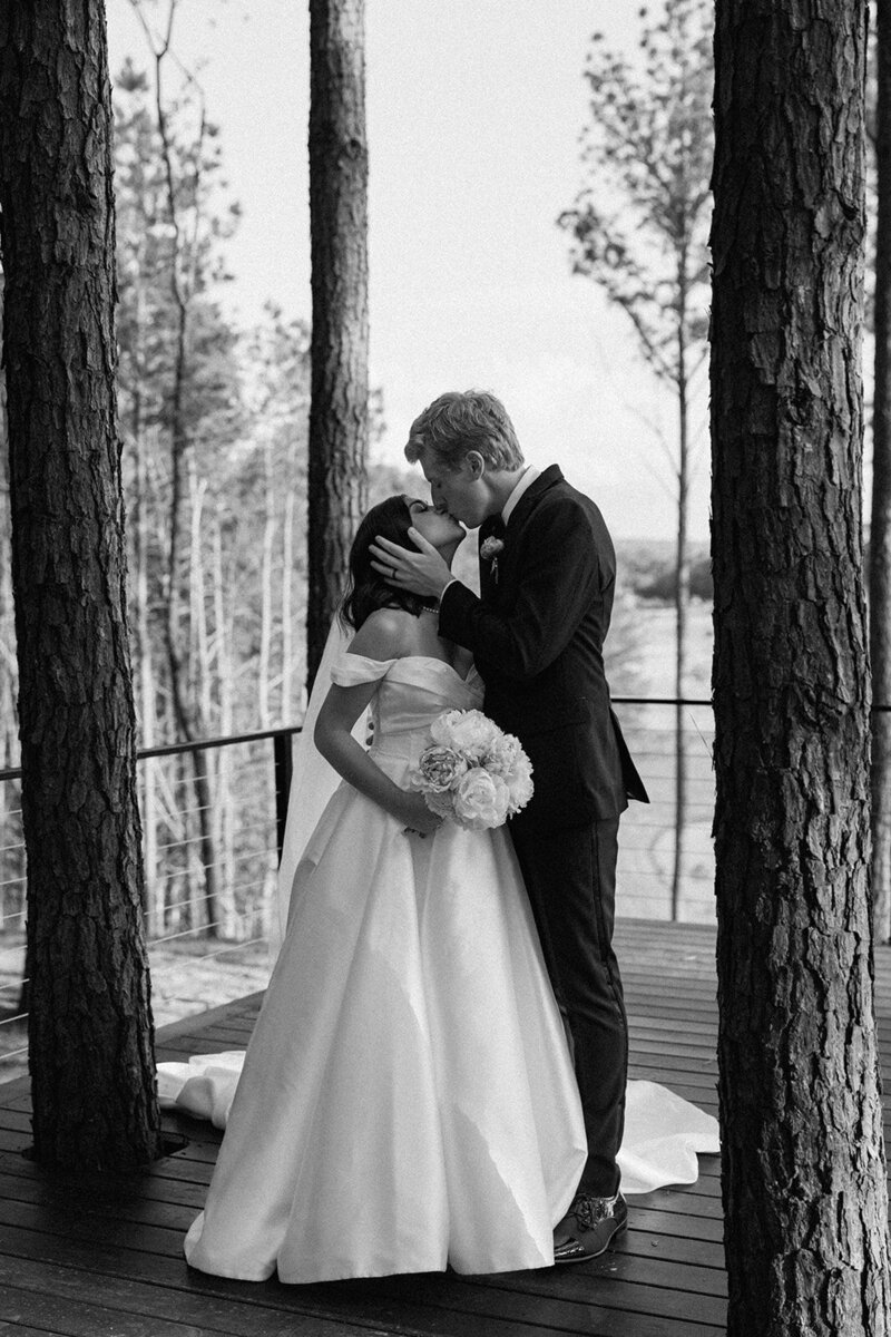 LillyLousWedding_GardenPartyWedding_0056-Copy1