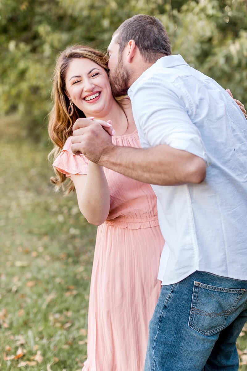 minneapolis-vineyard-engagement-photos-where-to-take-alexandra-robyn-photo_0009