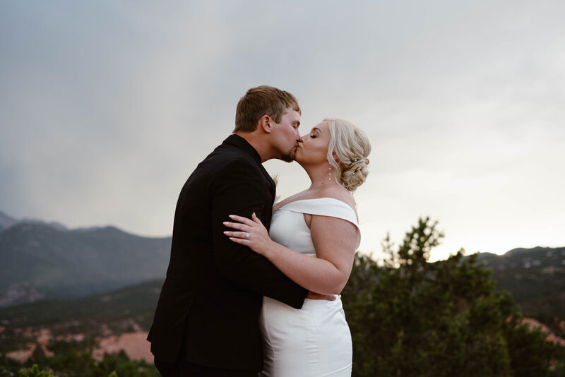Garden of the God red rock elopement