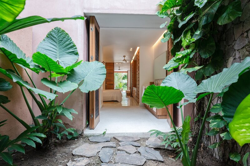 04-3-Careyes-Mexico-Properties-El-Careyes-Club-and-Residences-6C-Suites-Bedroom-Patio-7643