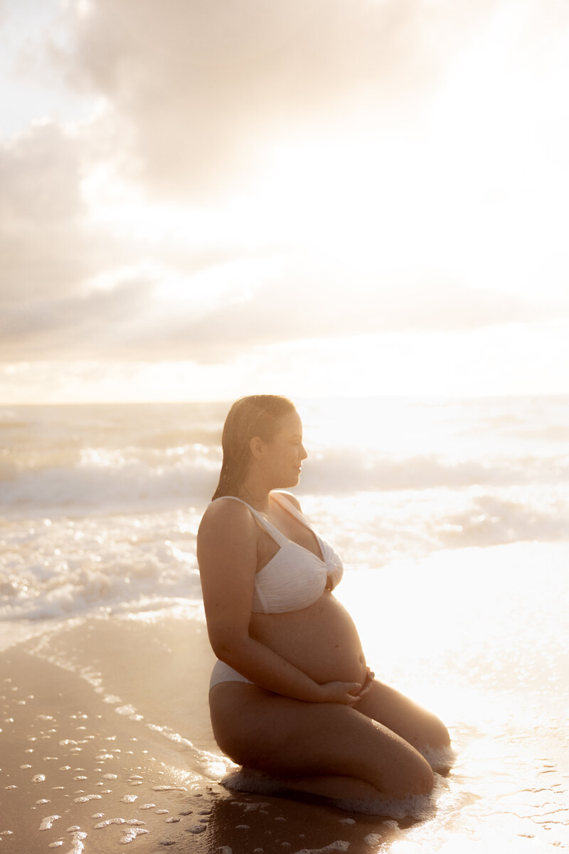 alohaubreyphoto_coastalmaternitybeachflorida-24