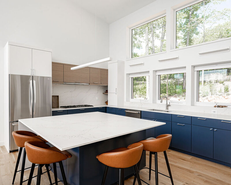 modern-scandinavian-kitchen-island