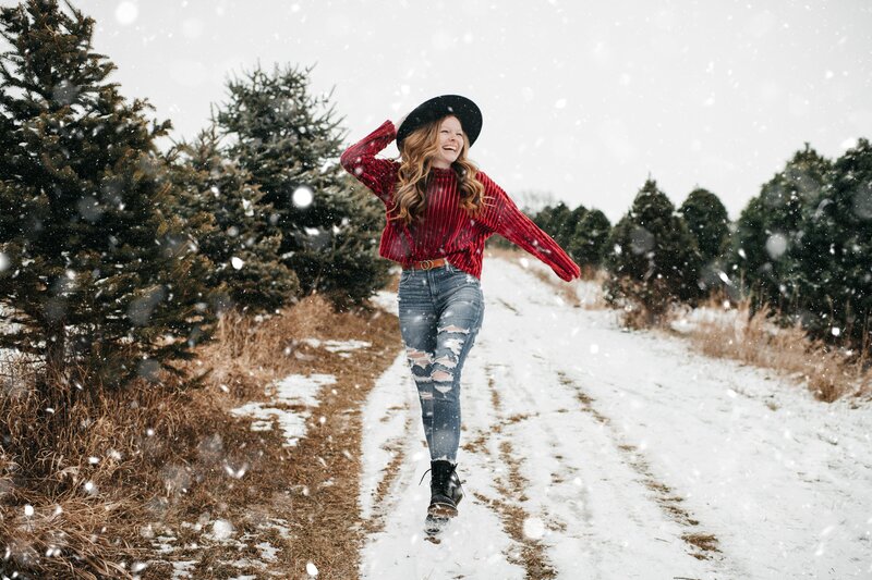 6 tips : How to dress for your winter senior photo session