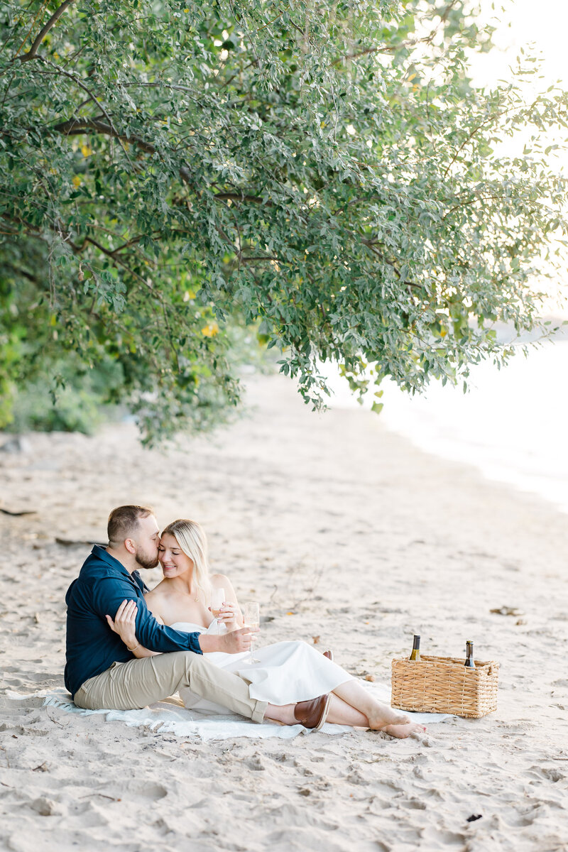 kelsee-risler-photographer-new-york-eli-alyssa-beach-engagement15