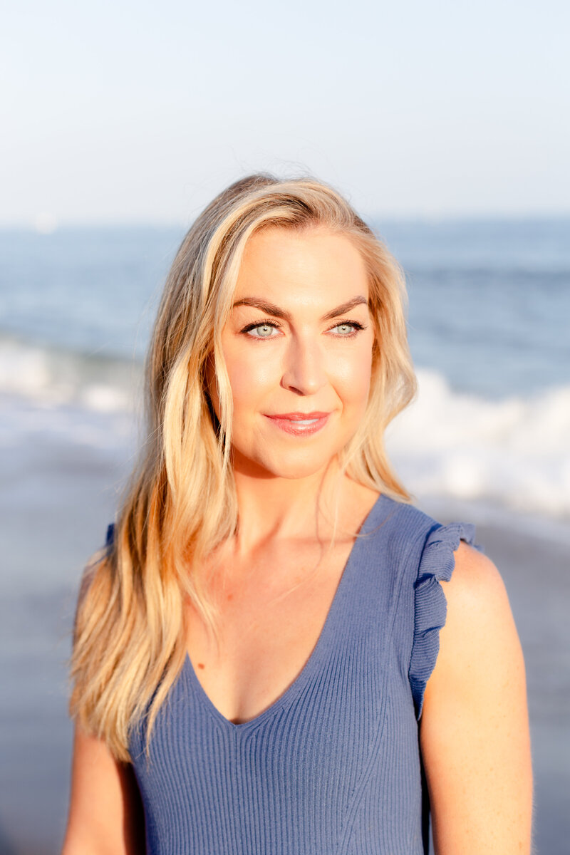 JanelleStephaniePhotography-Kate-Headshots-EastBeach_28