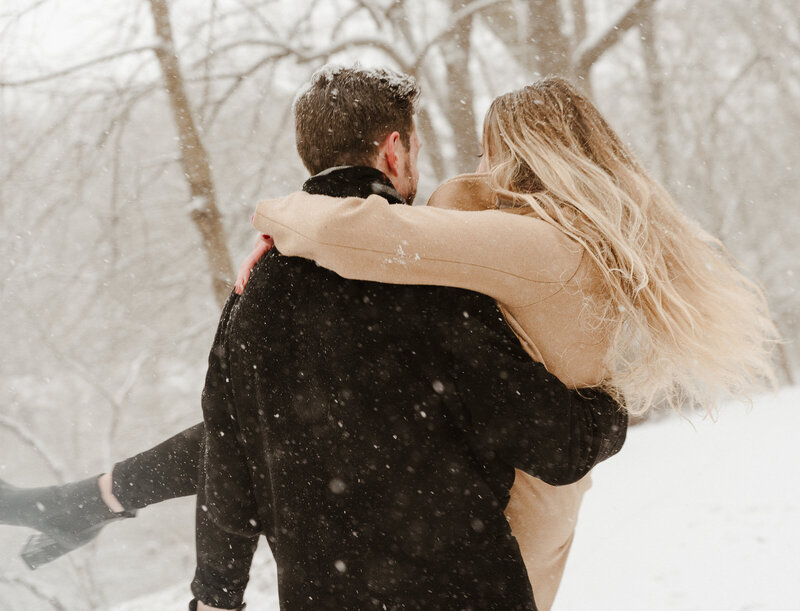 snowy engagement session in Valley Forge National Park