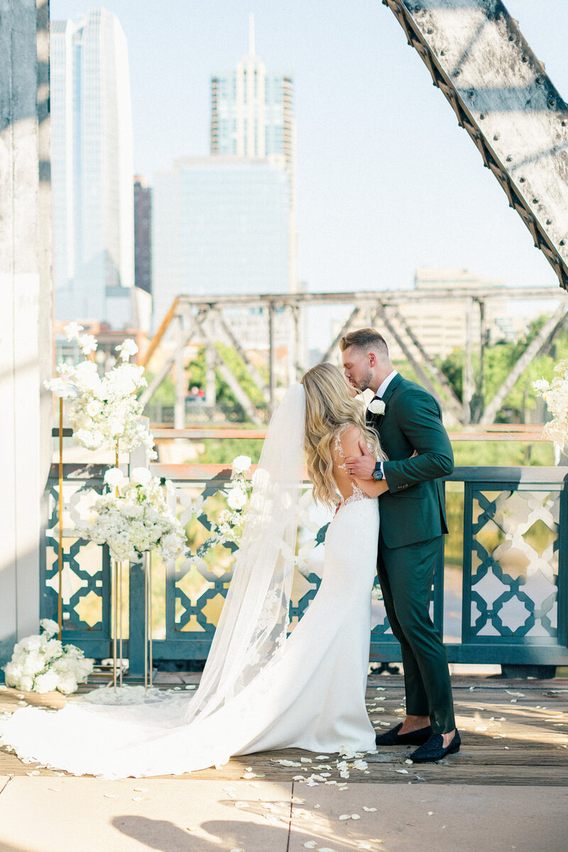 Downtown-Denver-Coohills-Wedding-4