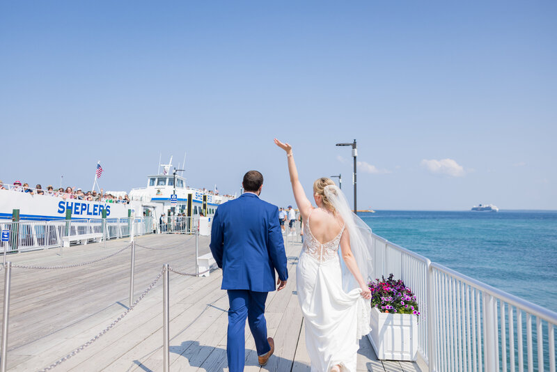 LittleShutterBugStudio_SaraAl_MackinacIslandWedding-469