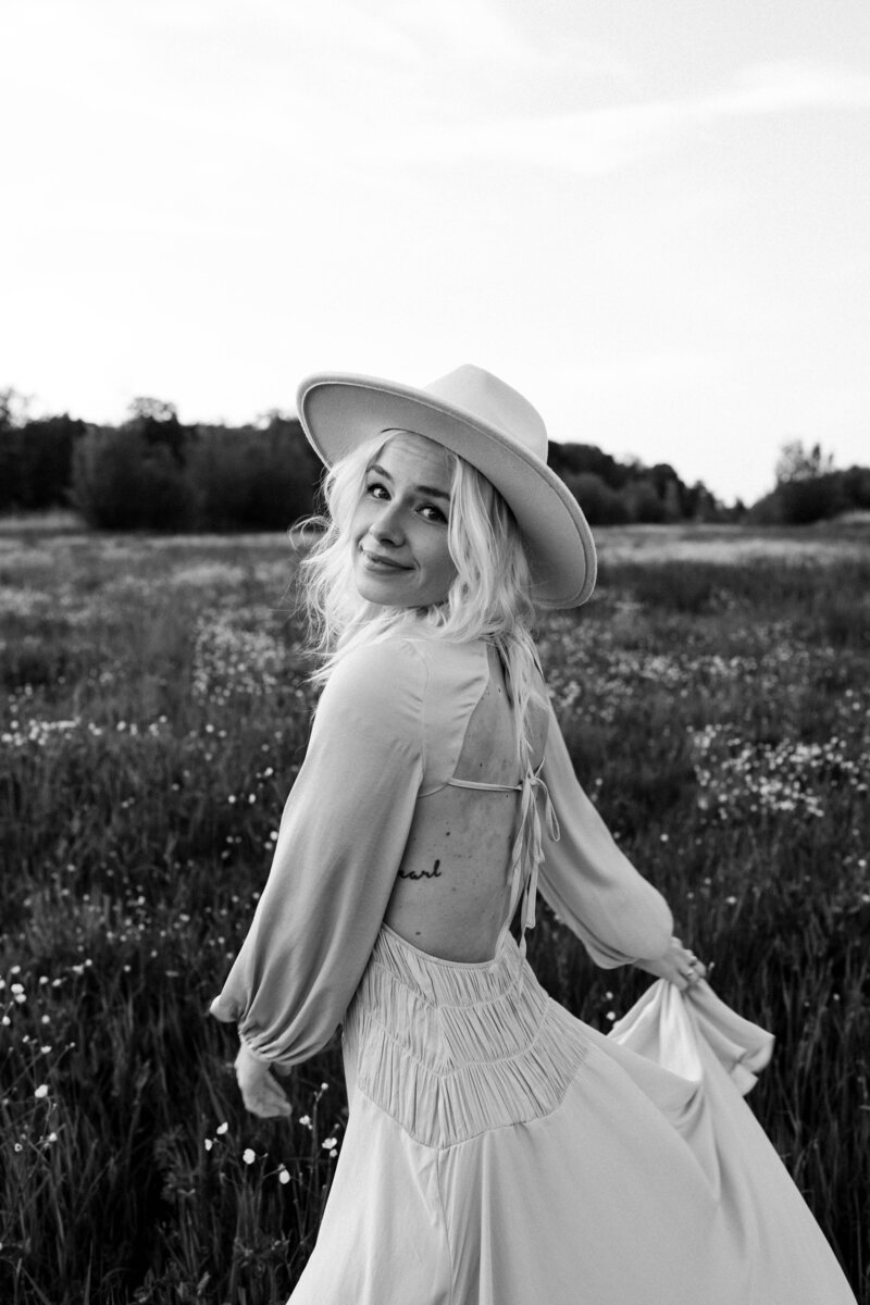 I-AM-WOMAN-Marit-Melissa-21