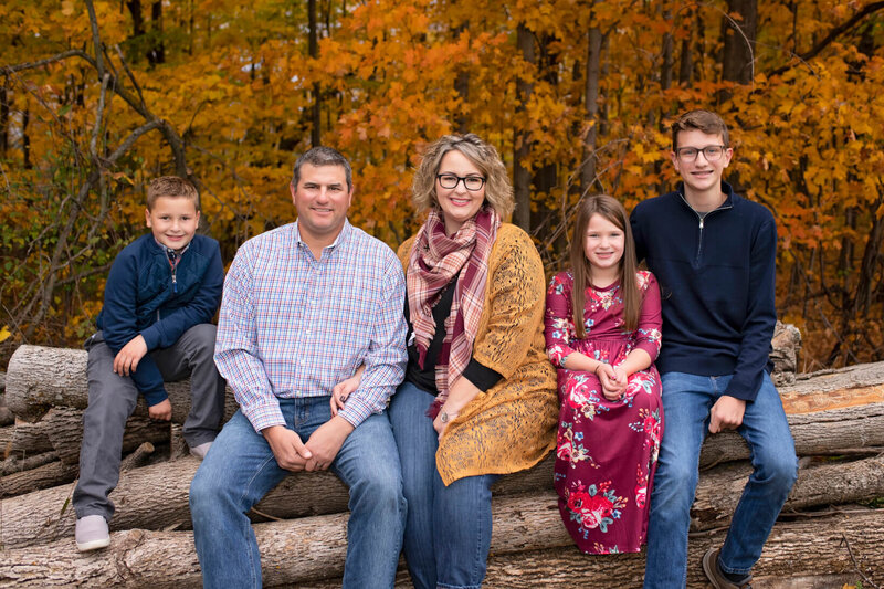 Wisconsin-Fall-Family-Photos-Richfield-Historical-Park-1