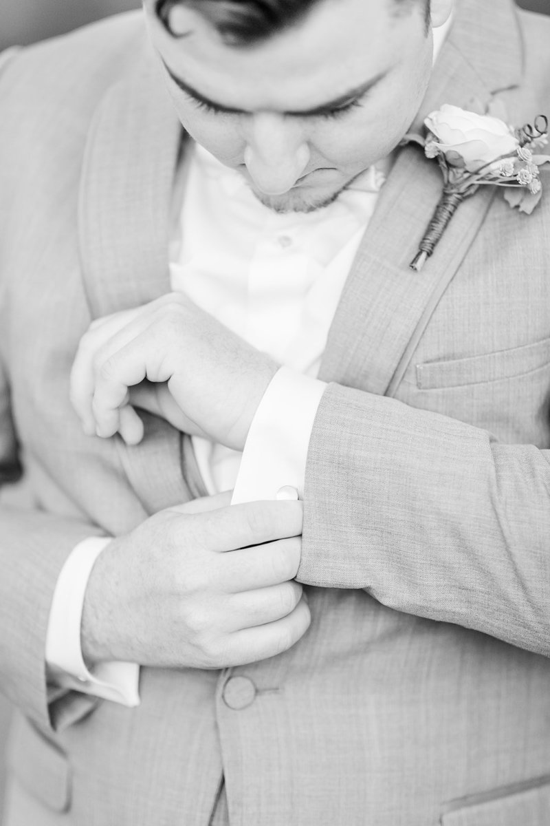 Warehouse-Event-Center-Rayne-Wedding-Photographer_36