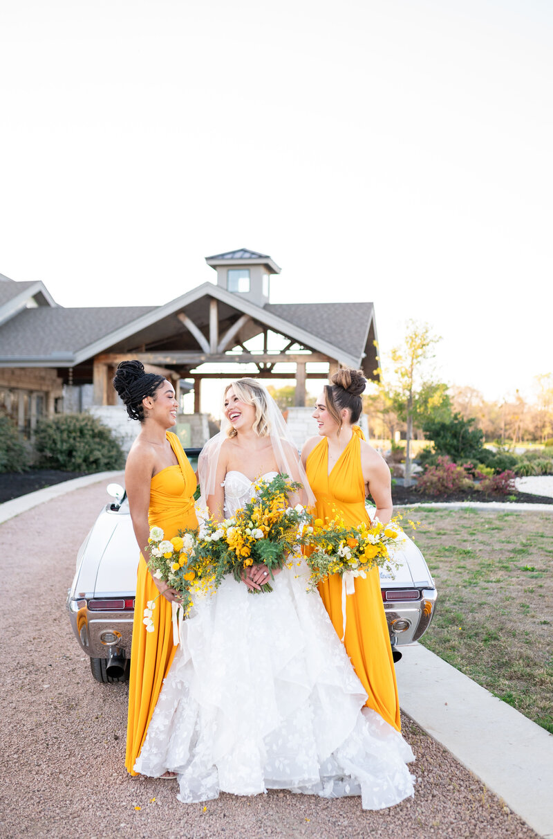 Allie Goodspeed is a wedding photographer based out of Austin, Texas serving Texas and beyond.