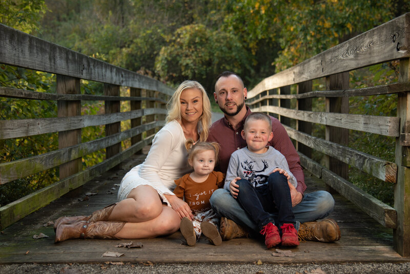 MedinaOhioBuckeyeWoodsPositivelyPortraitsFamilyPhotos35