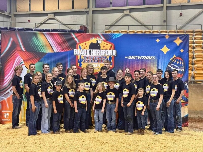 American Junior Black Hereford Association members