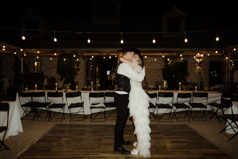 C&R_WED-1058