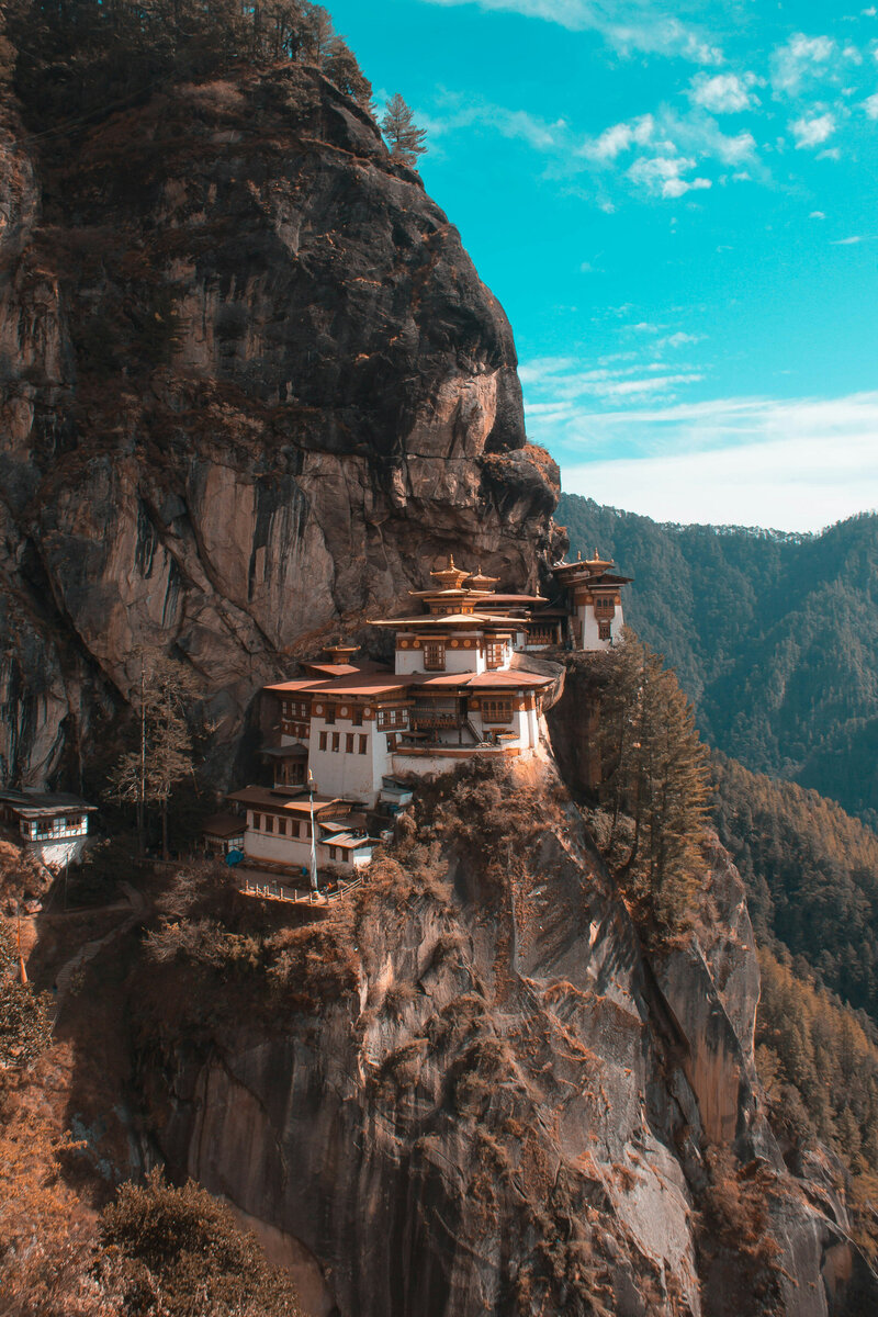 The iconic Tiger’s Nest monastery perched on a cliffside in Bhutan, overlooking the Himalayan valleys.