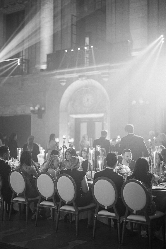 Réception de mariage au Théâtre St=James, Montréal.