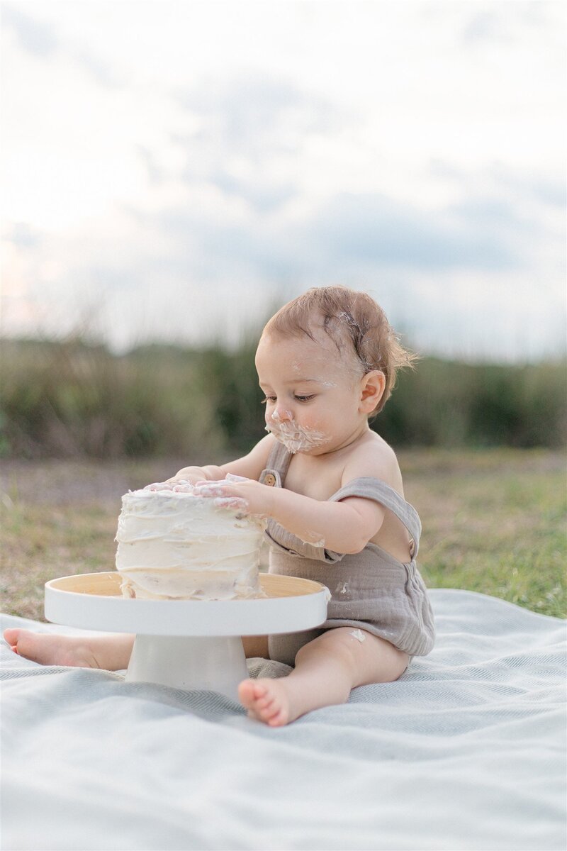 Bluffton-Milestone-Session-Lamp-and-Light-Photography-12