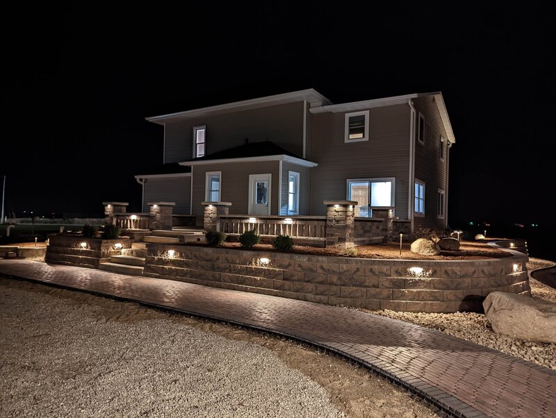 Cedar-Rapids-Manchester-Iowa-Lawn-care-Landscaping-Hardscape-Supreme-Green-_20221110_000453020