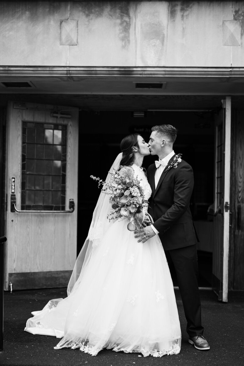 st-agnes-berkshire-lake-camp-wedding-photography-38