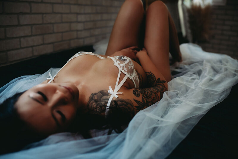 Michigan-Bridal-boudoir-KearstynMeyers110