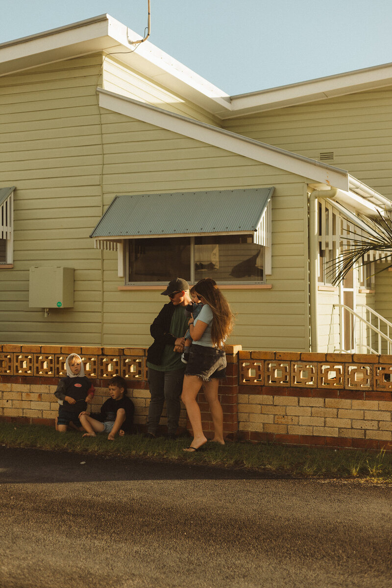Demi Fraser has captured this image of her own family along side an old beach house in the heart of Evans Head, NSW. Demi captures families from Evans Head to the Gold Coast.