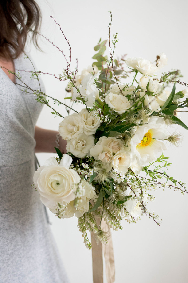 Classic-white-grand-bouquet-7