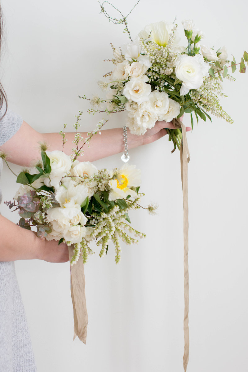 classic-white-green-wedding-bouquet