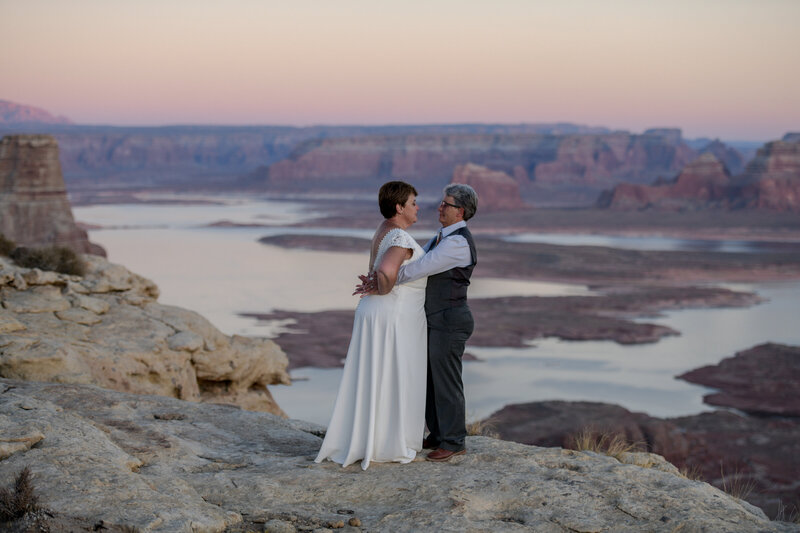 10.19.20 Elopement at Alstrom Point Vicky and Paige Photography by Terri Attridge-339