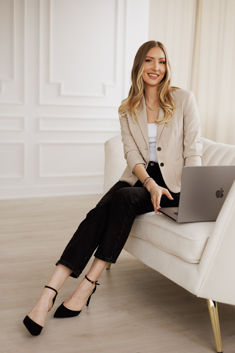 Kateryna with laptop