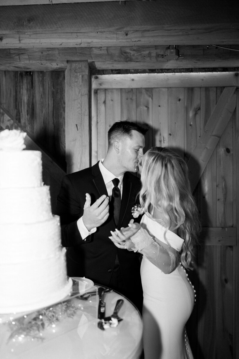 Castor Wedding Sneak Peeks Aubrey Lynn Photography-114