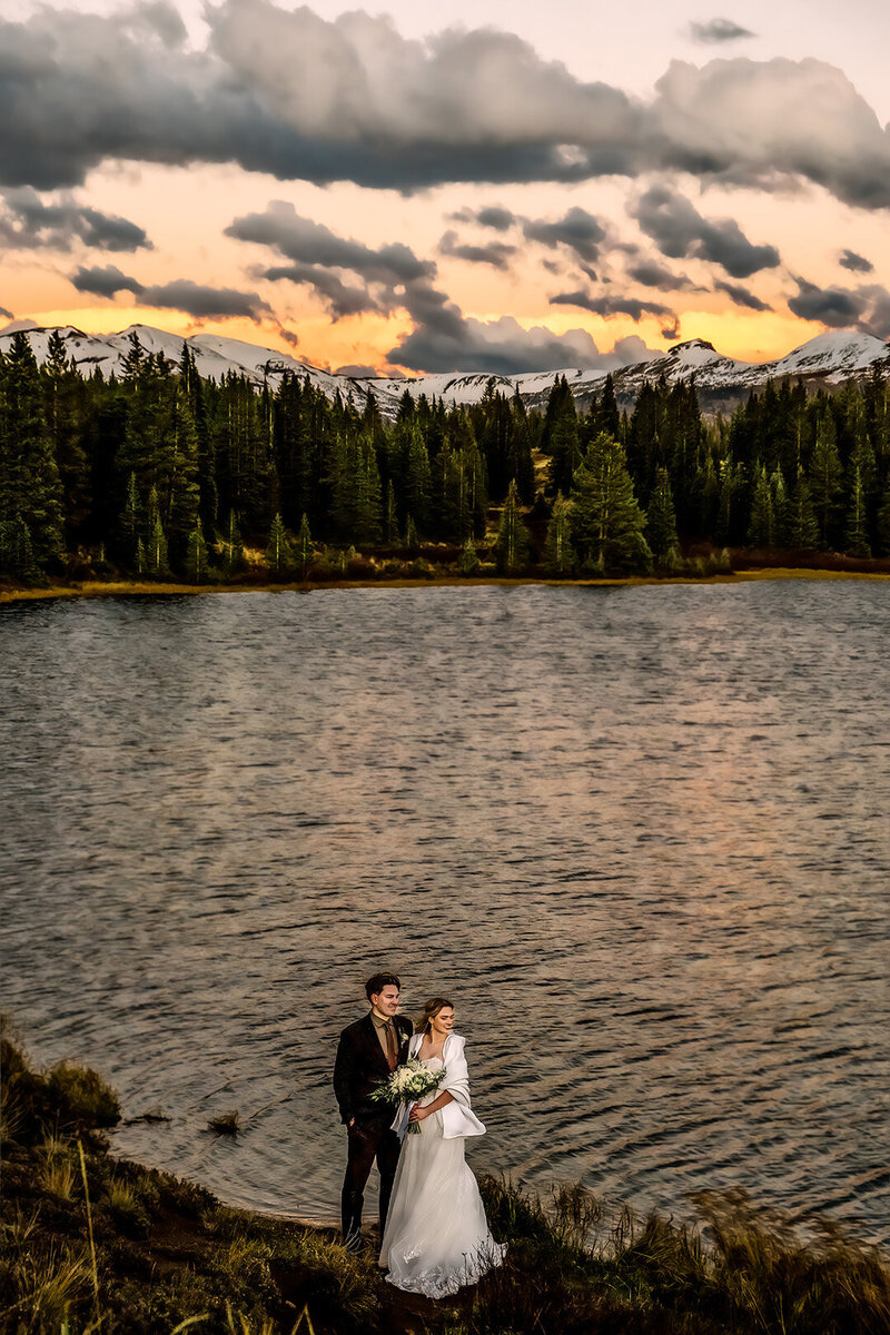 The olden light during this fall elopement in Durango, CO