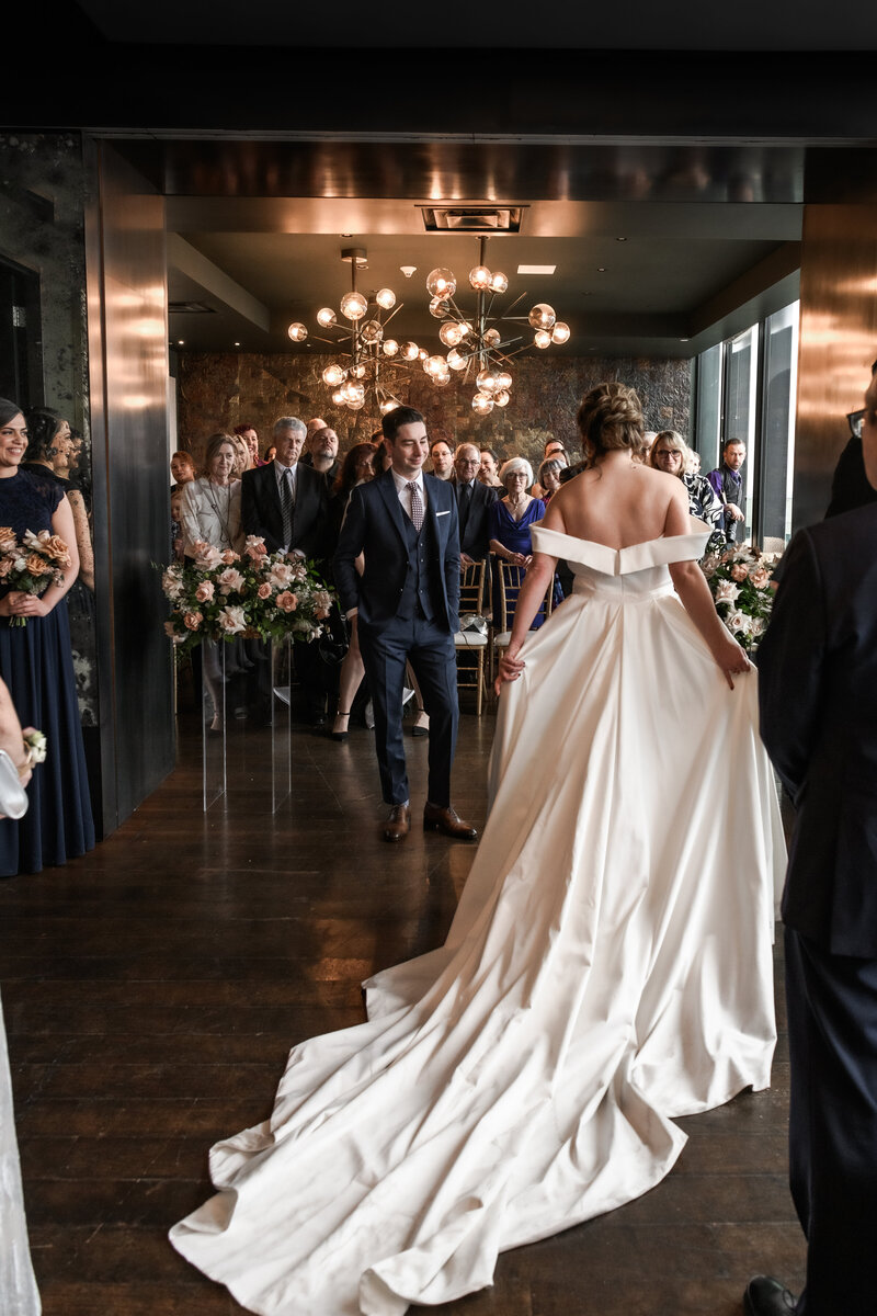 Speakeasy bar in Toronto hosts wedding for elegant couple