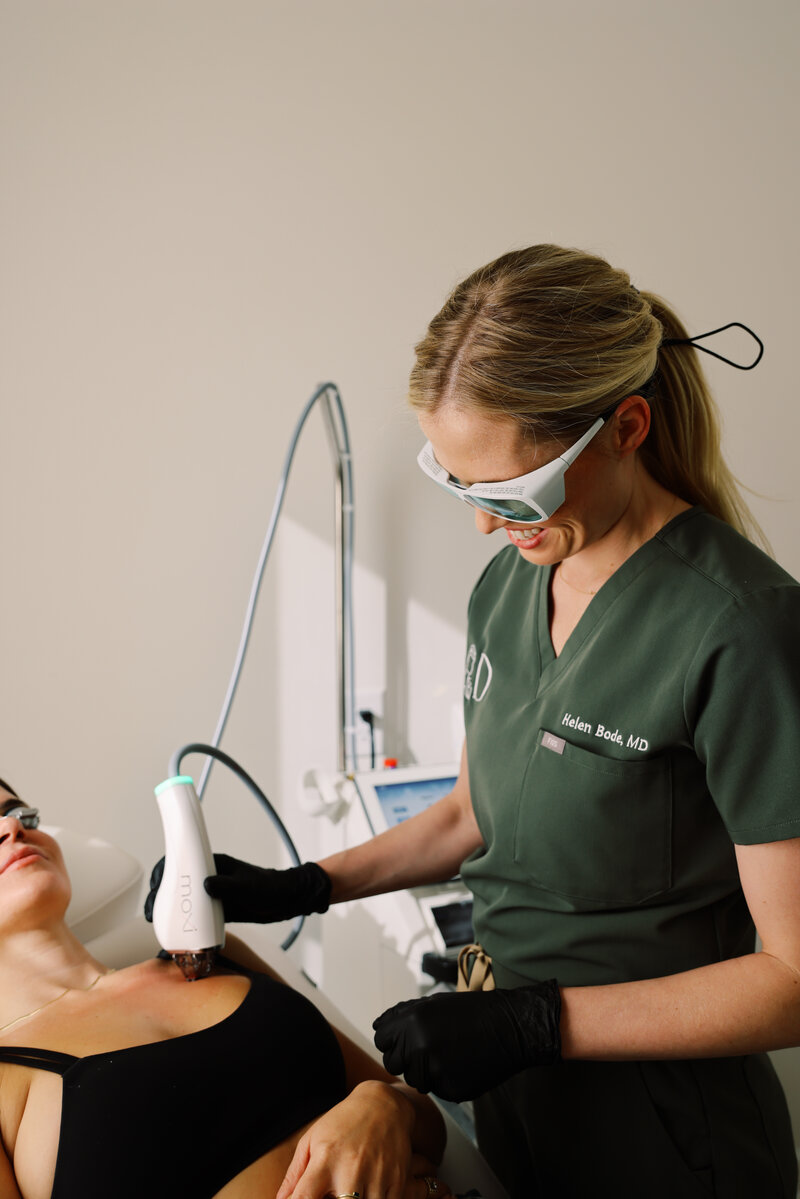 Deetox Skin & Laser is a premier North Carolina med spa serving Burlington and Chapel Hill. We specialize in injectables, BBL/Moxi Laser, Laser Hair Reduction, Microneedling, SkinPen, Virtue RF, PRP, and more! 
