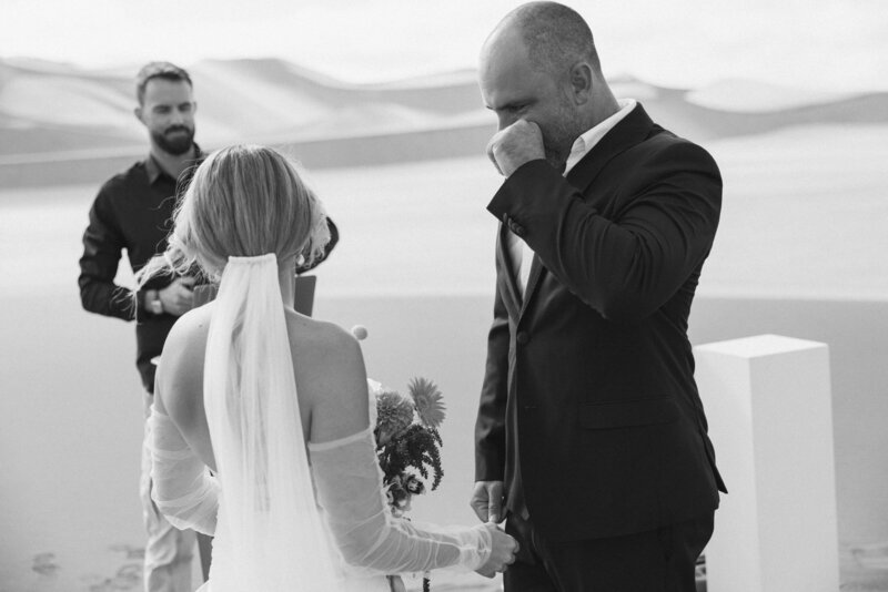Dune elopement in Namibia