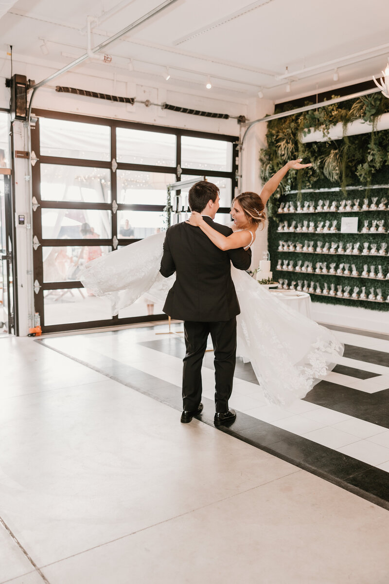 70-Katie & Phillip - Detroit Wedding Photographer - Mariah Kasten Photo