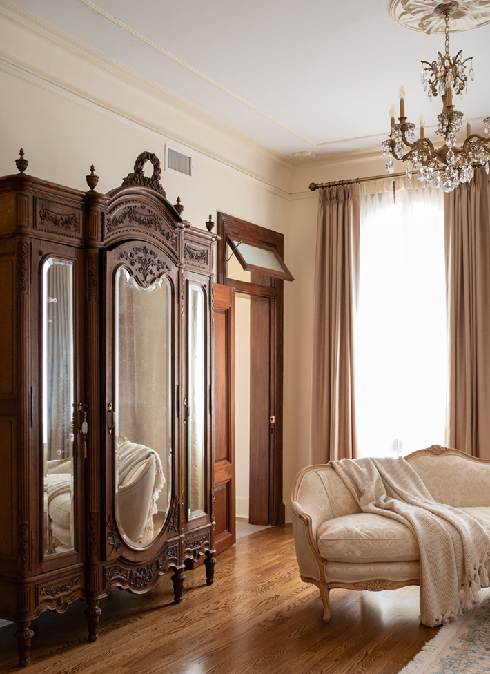 Luxury Interior Designer Los Angeles-The Mannered Estate-3