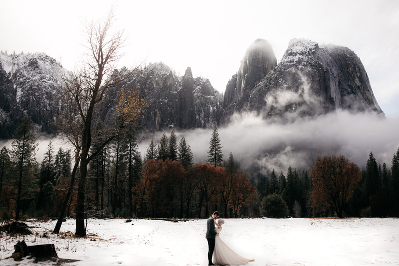 Winter Yosemite Wedding Elopement Photographer