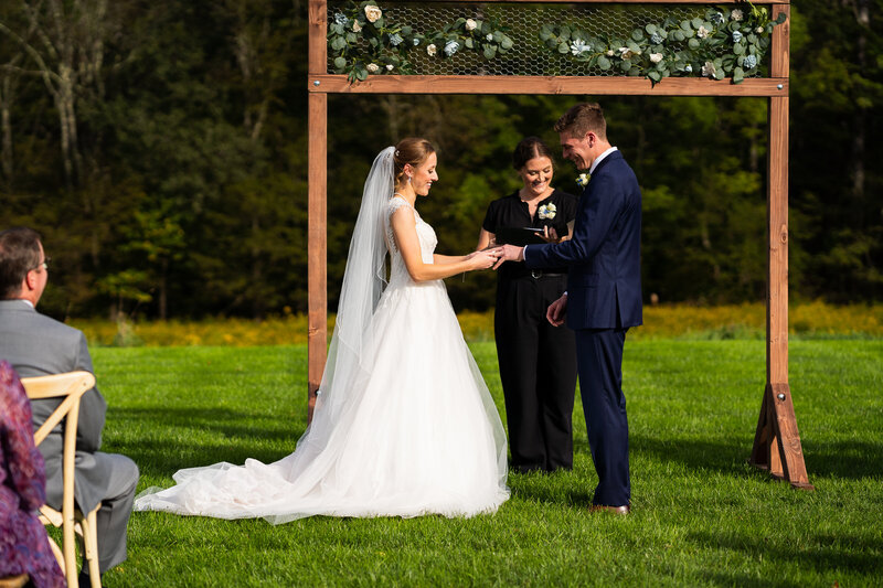 bloom-meadows-berkshire-wedding-photography-39