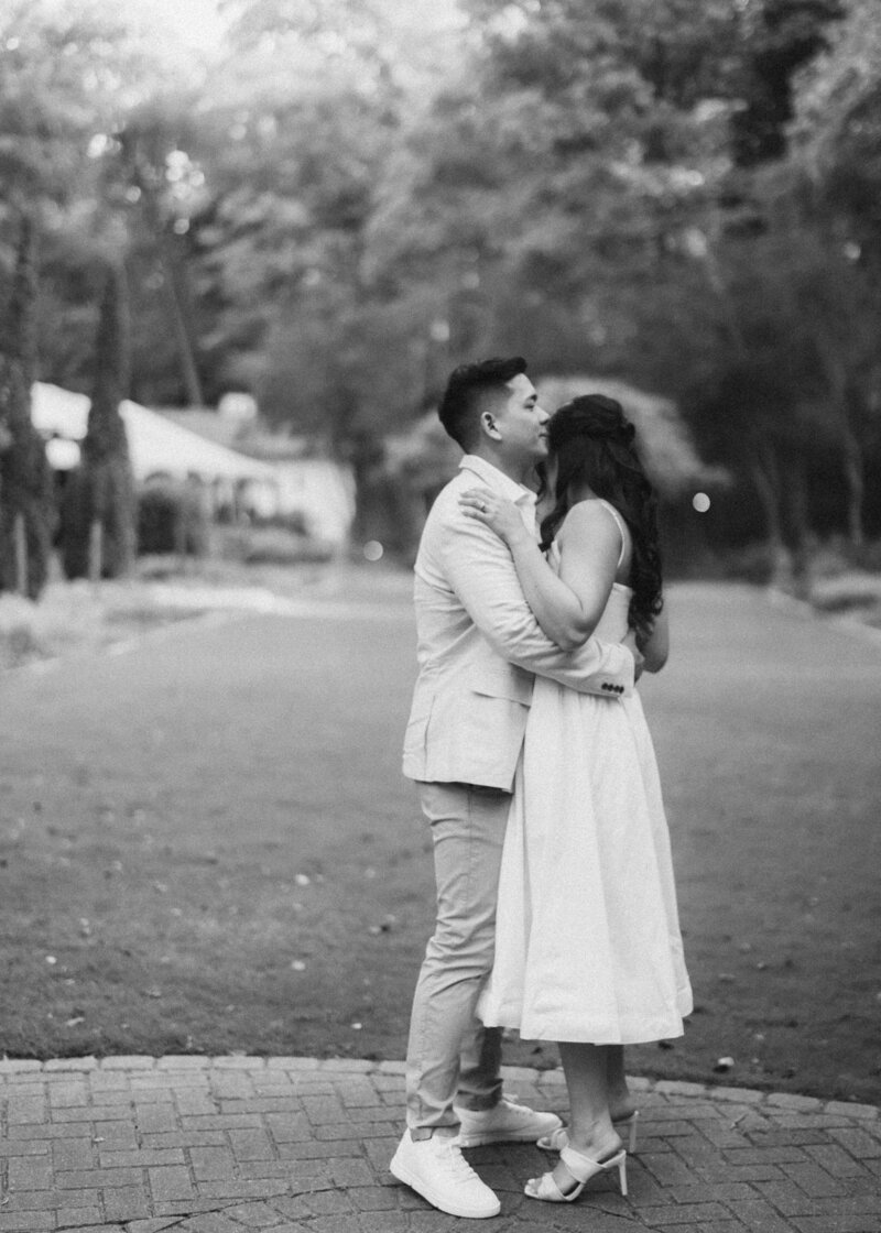 Julie and Jeremy Engagement session Cator woolford gardens atlanta Renee Jael Fine Art Photography_-45