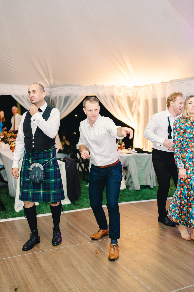 CA_9Dancing_158