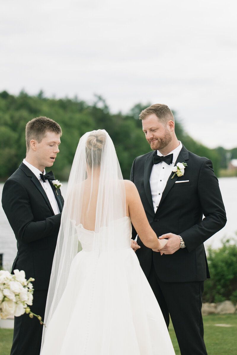 EmilyMcCaffertyPhotography_EisenbergWedding_Previews-9
