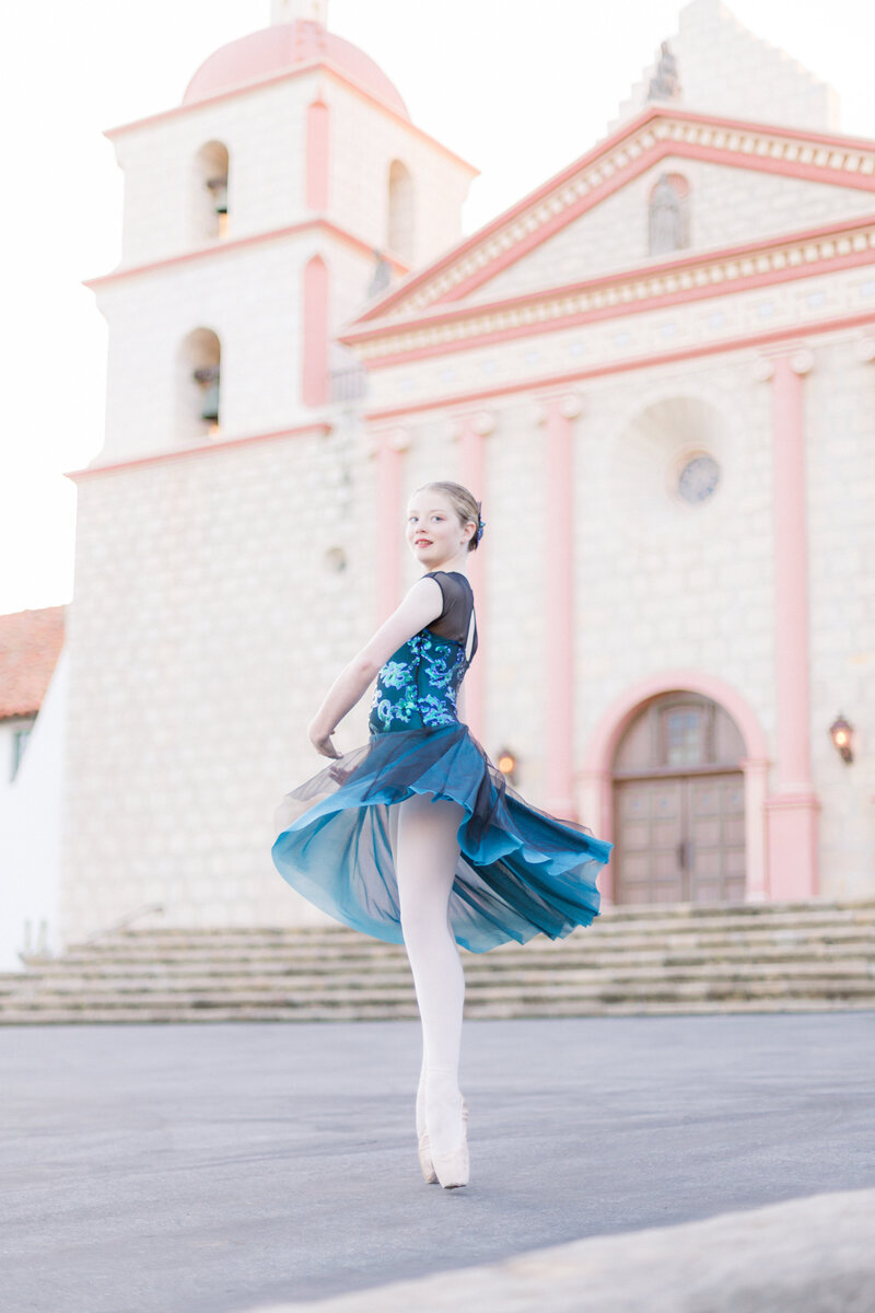 JanelleStephaniePhotography-SantaBarbaraMission-BalletPortraits-41