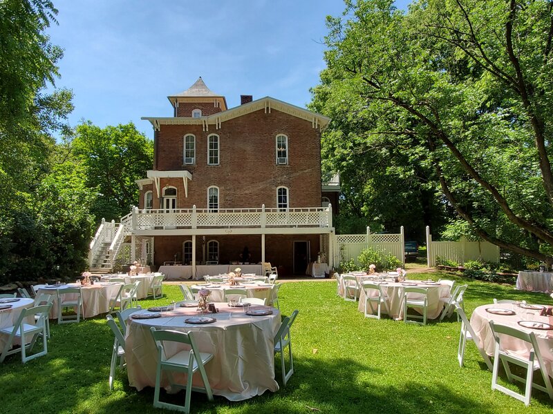 Lancaster, Ohio Wedding and Event Center The Henry Manor