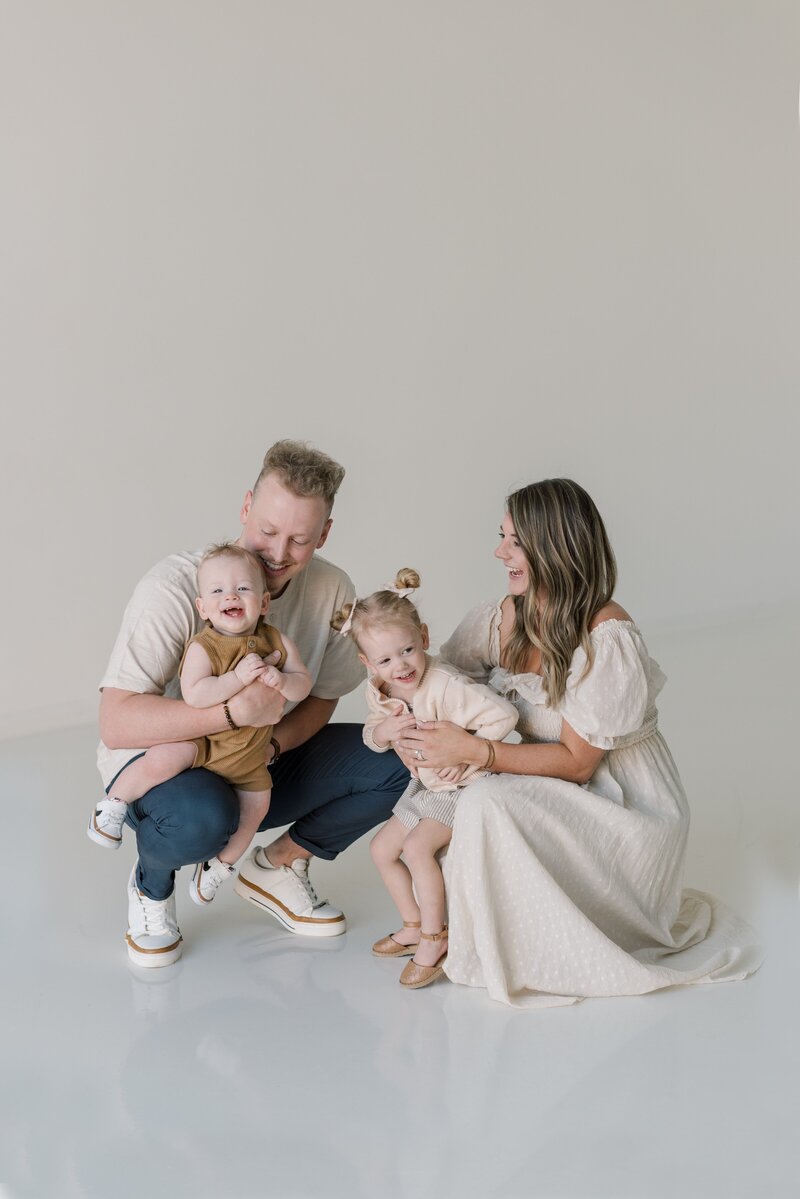 Family gets portrait pictures taken in Pennsylvania